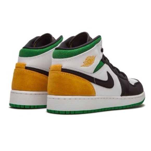 Nike Air Jordan 1 Mid SE ☘️ - Picture 3 of 15